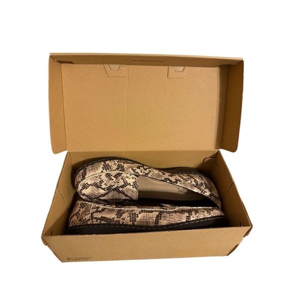 Brand New Collection by Clarks Washland Jam Natural Snake Loafers Size 11 - Picture 6 of 12